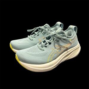 Asics Gel-Nimbus 26 Womens Size 8 Running Shoes Light Celadon/Safety Yellow